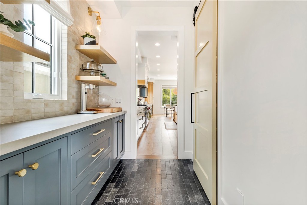 625 Saint James Road