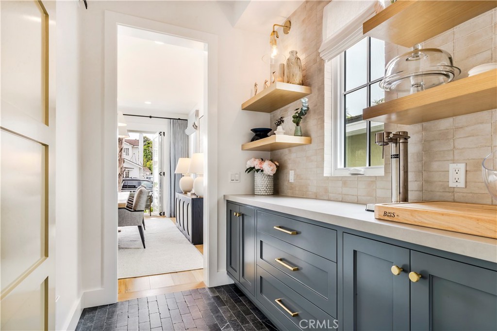 625 Saint James Road