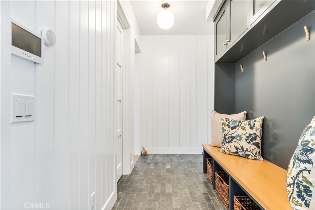 625 Saint James Road