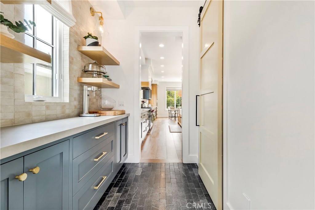 625 Saint James Road