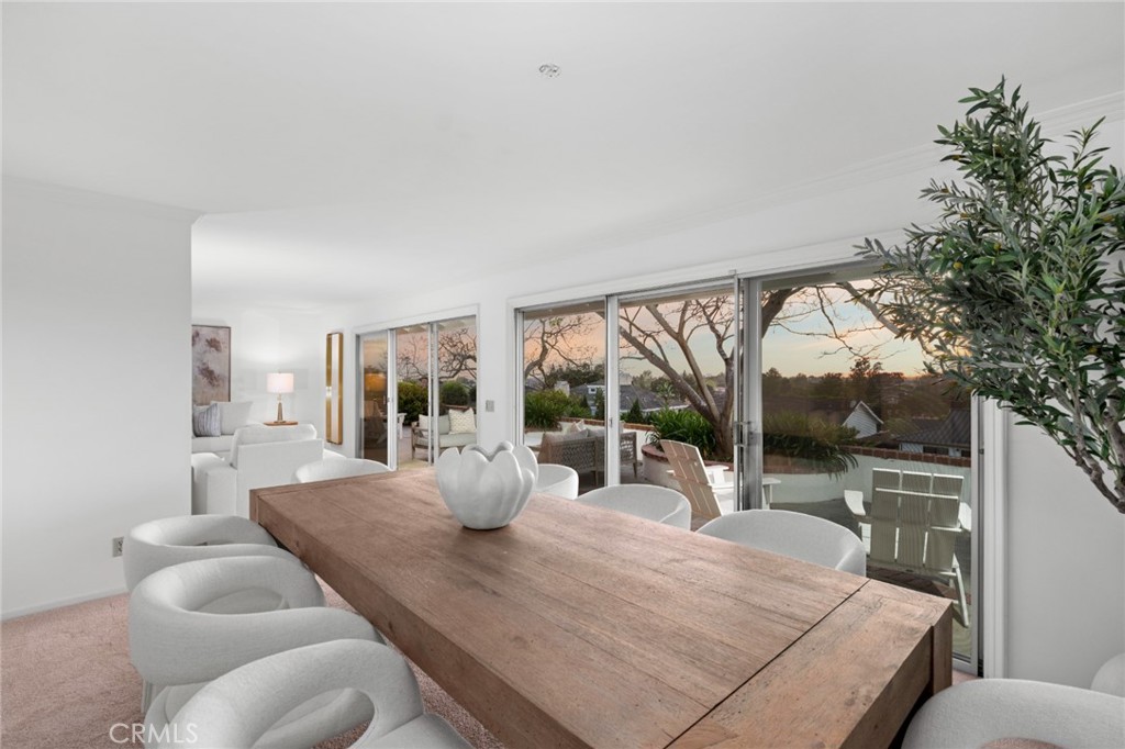 2421 Blackthorn Street