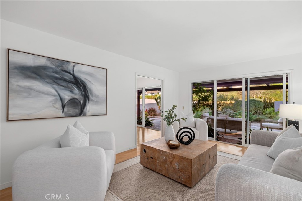 2421 Blackthorn Street