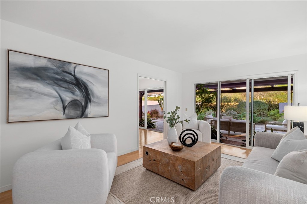 2421 Blackthorn Street