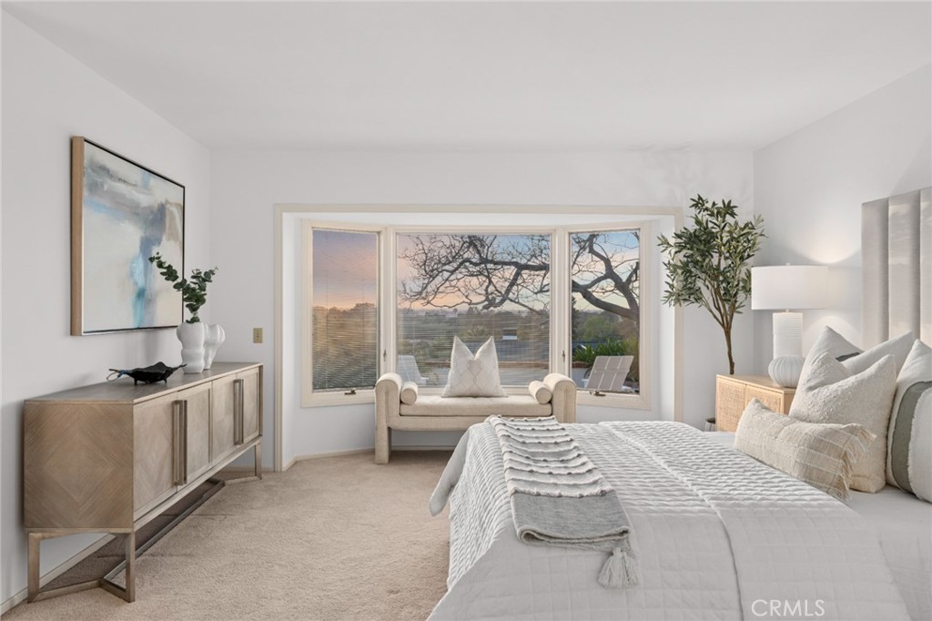 2421 Blackthorn Street