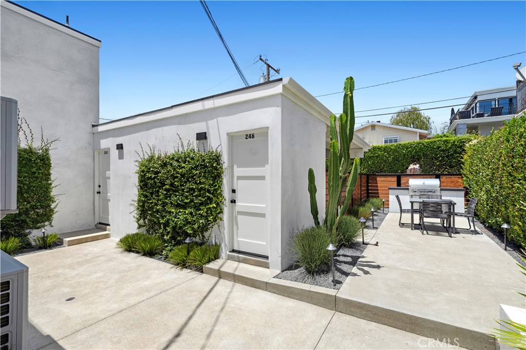246 Fairview Lower Unit