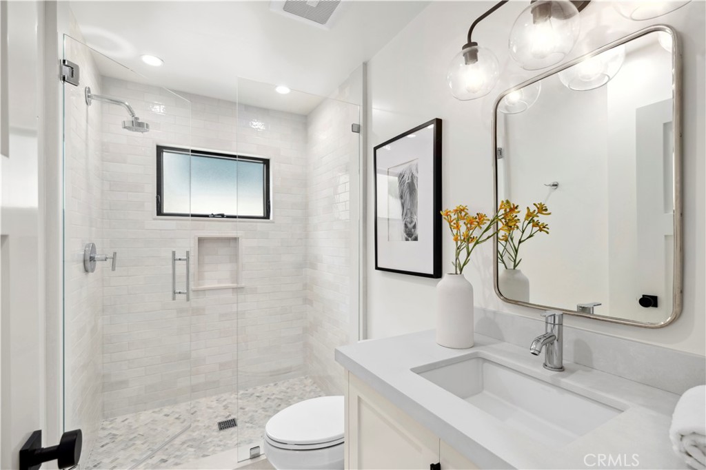 246 Fairview Lower Unit