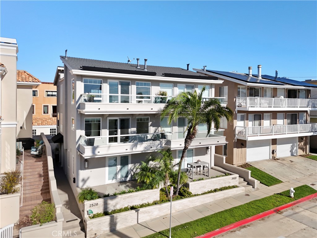 2520 Seaview Avenue