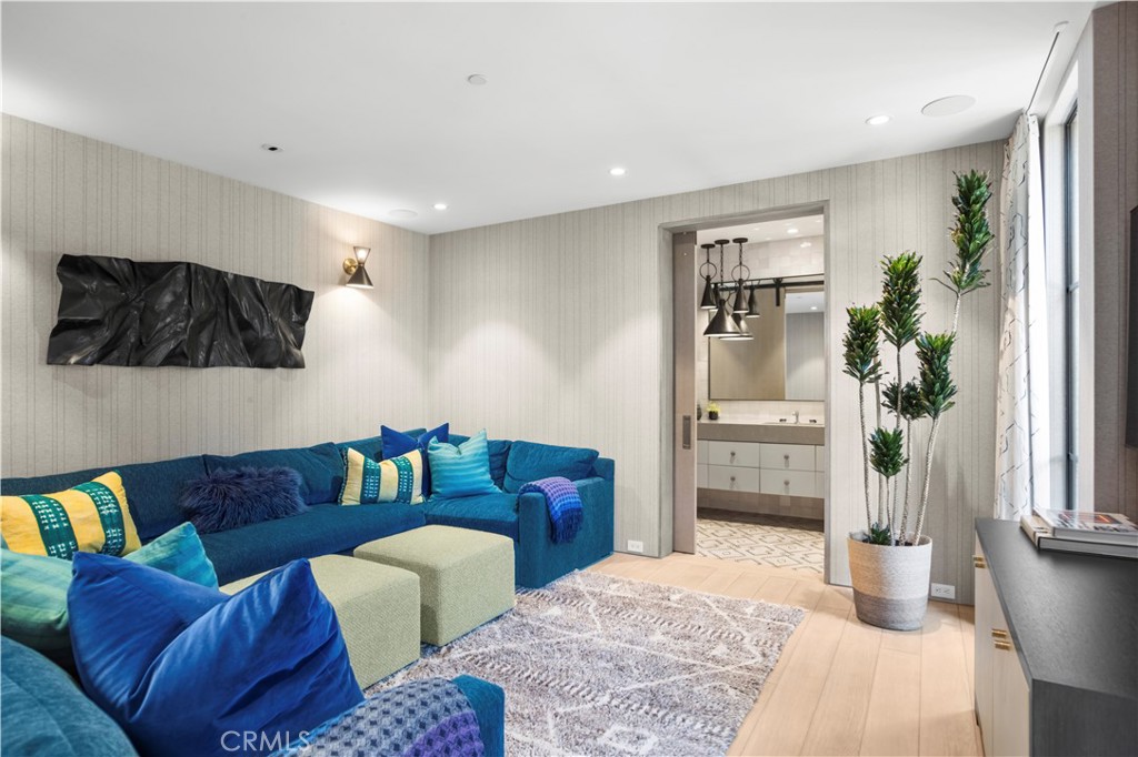2804 Ocean
