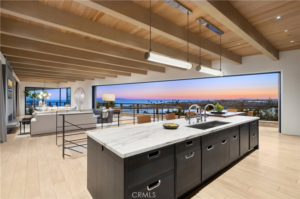 2804 Ocean