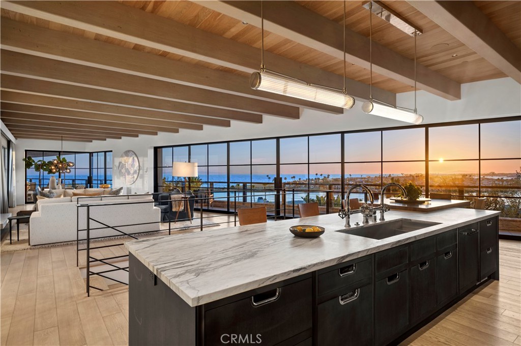2804 Ocean