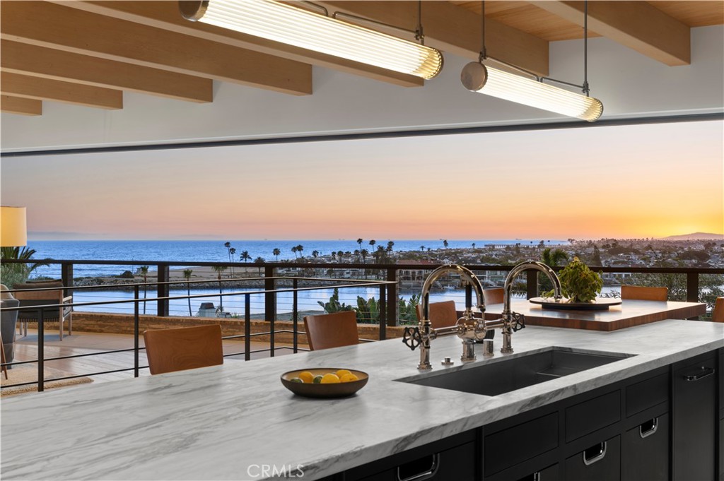 2804 Ocean