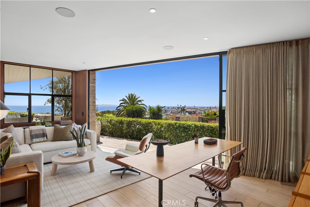 2804 Ocean