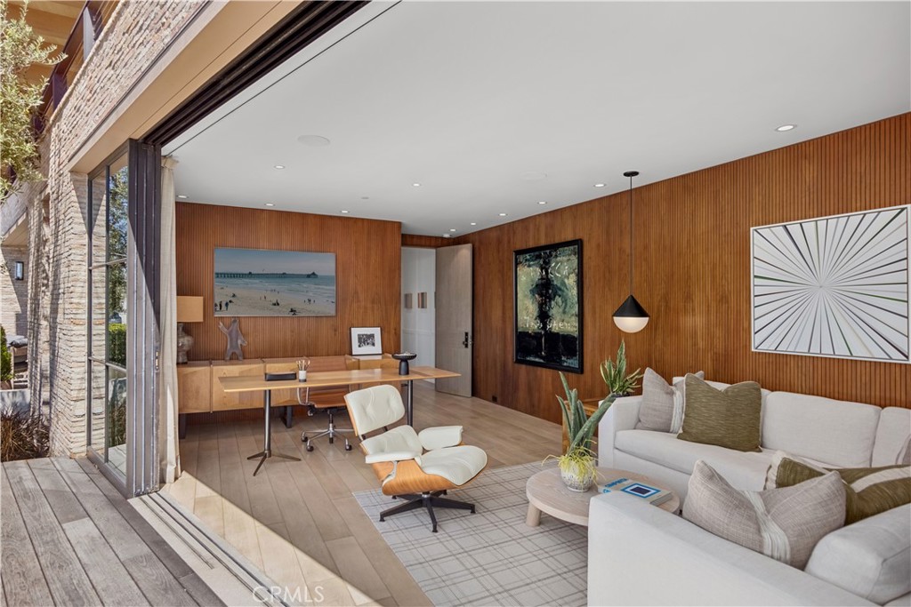 2804 Ocean