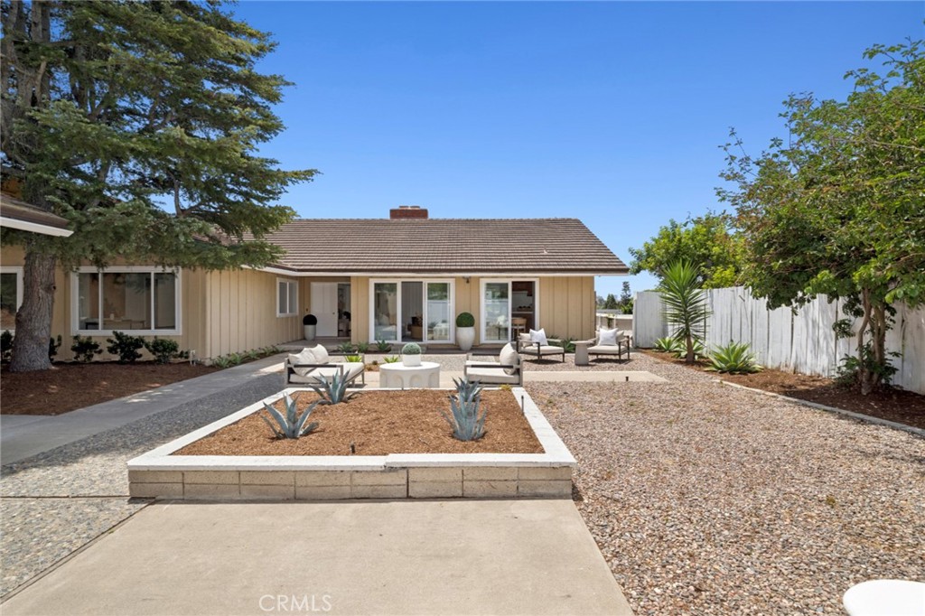 727 Bellis Street