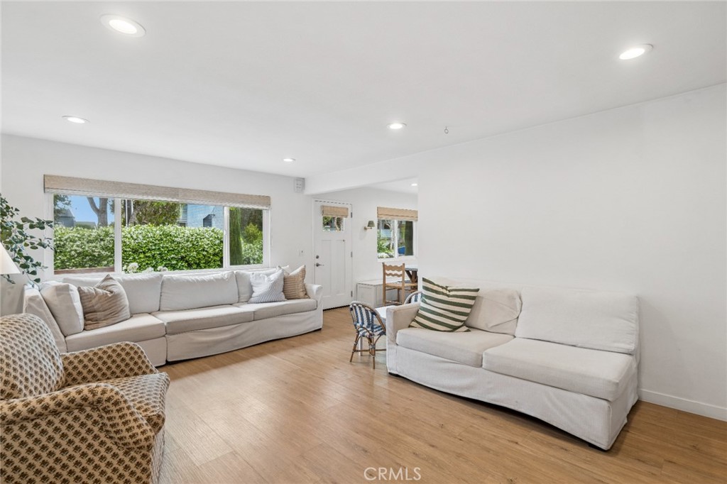 782 W 18th Street
