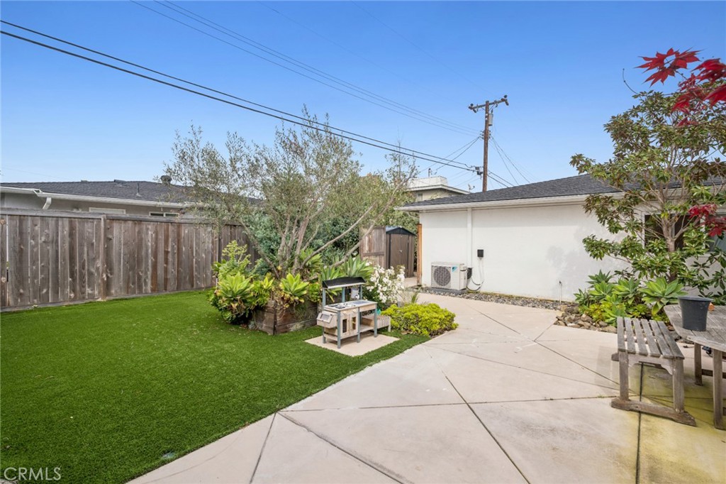 782 W 18th Street