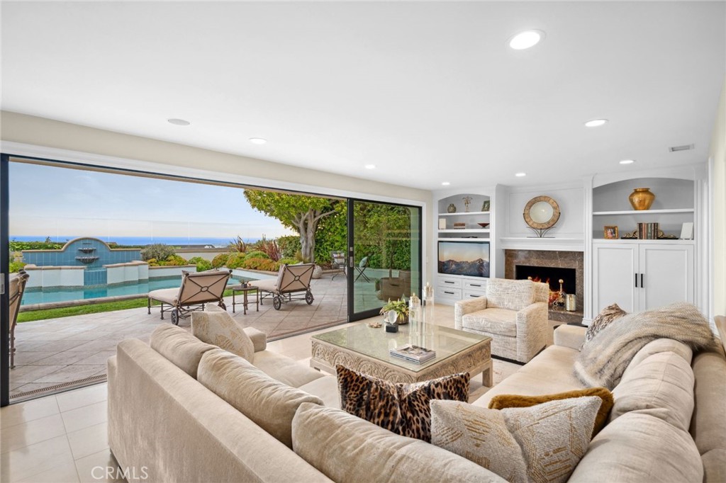 1509 Sandcastle Drive