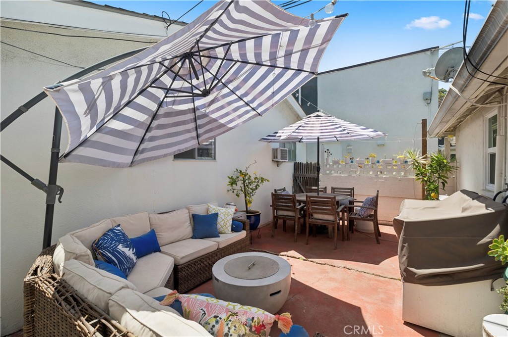 611 Larkspur