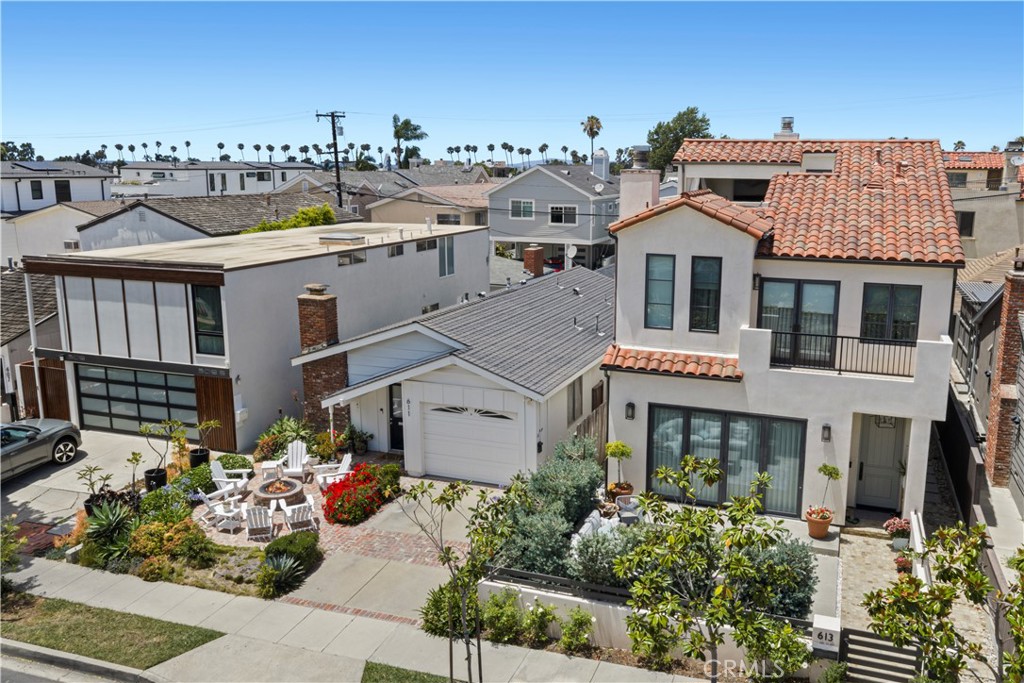 611 Larkspur