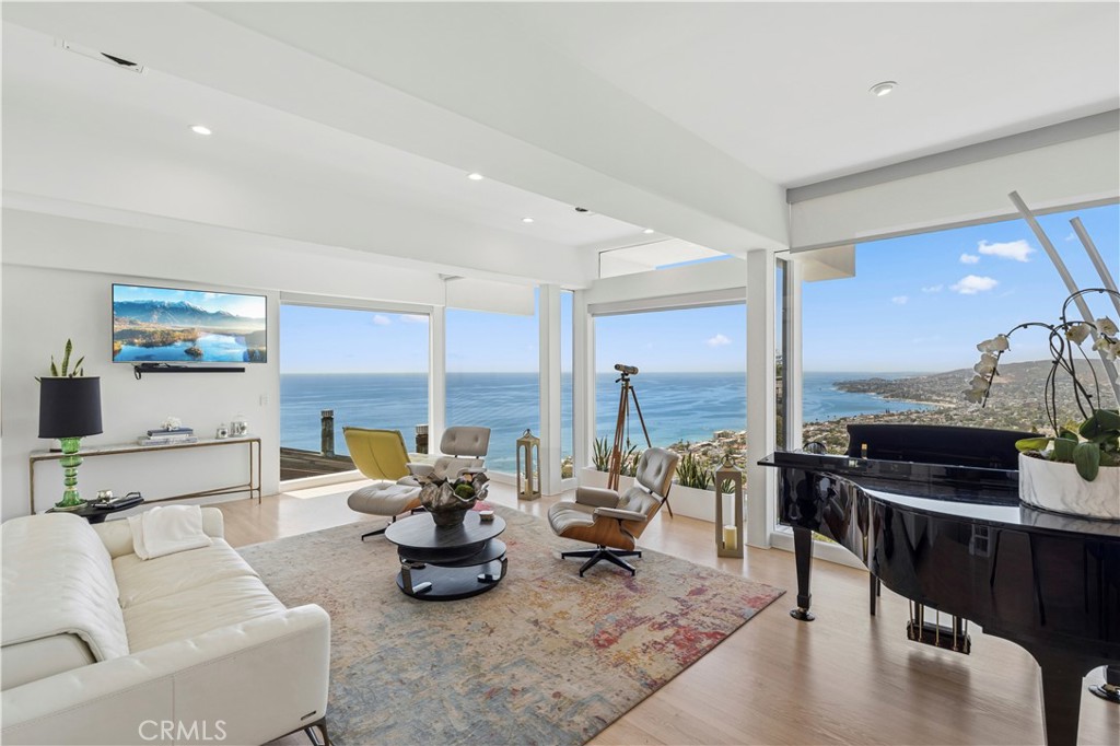750 Alta Vista