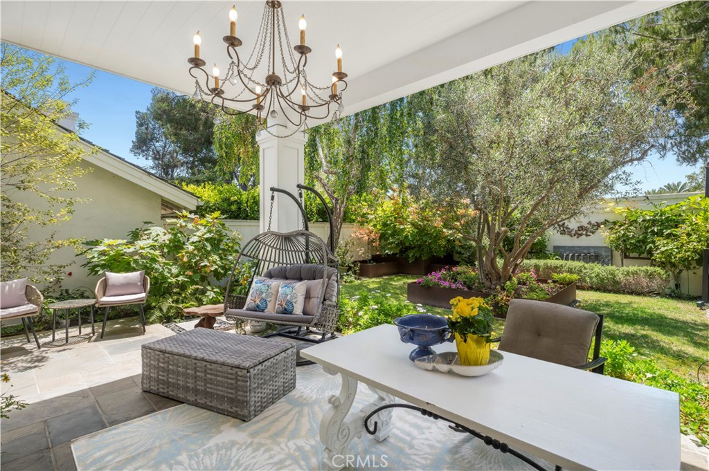2541 Point Del Mar