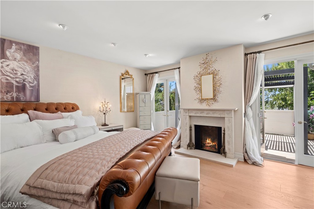 2541 Point Del Mar