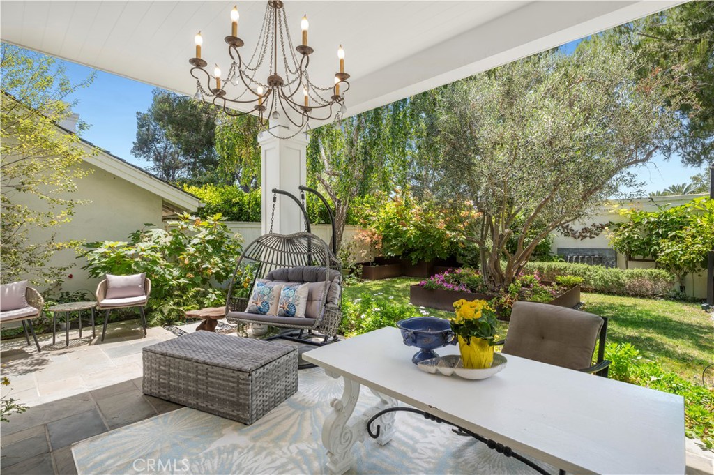 2541 Point Del Mar