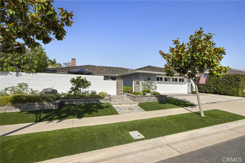 2606 Lighthouse