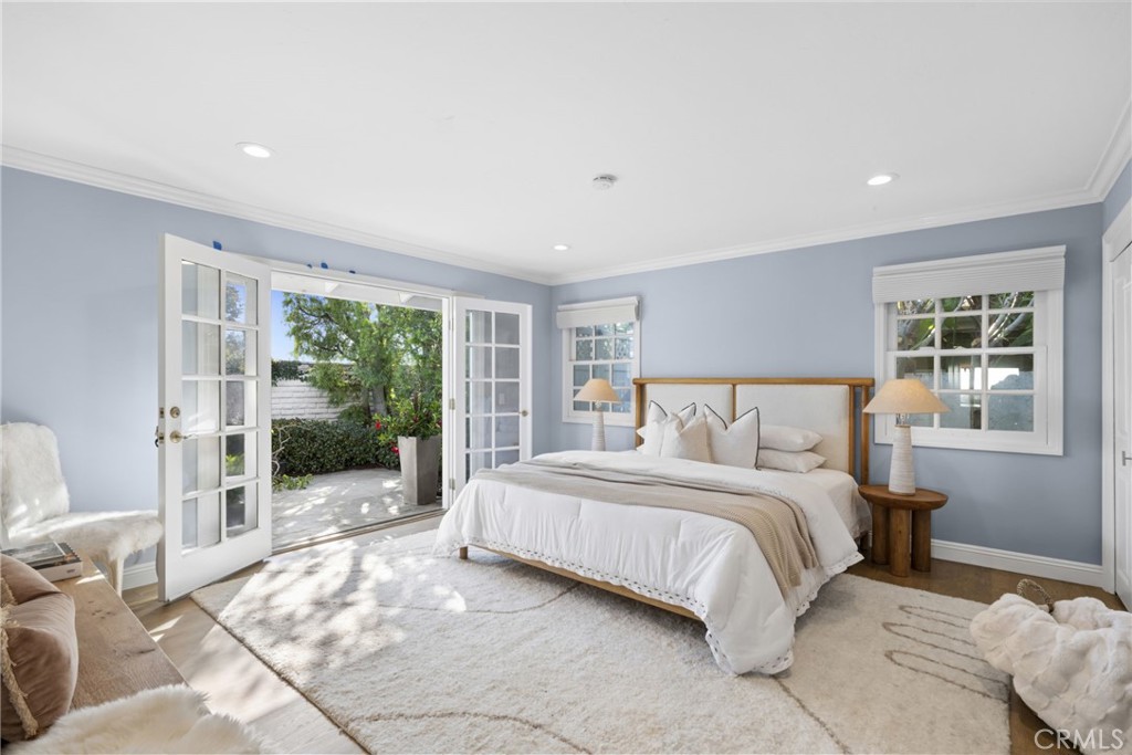 2606 Lighthouse