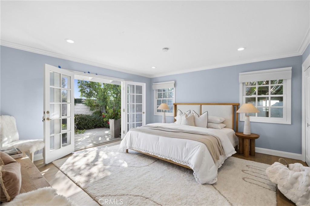 2606 Lighthouse