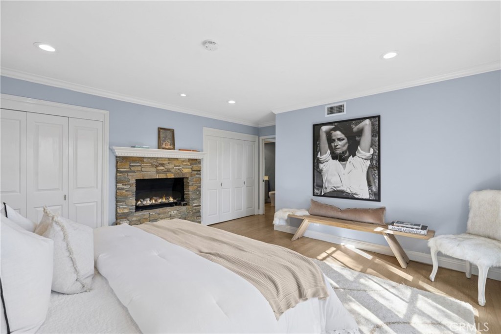 2606 Lighthouse