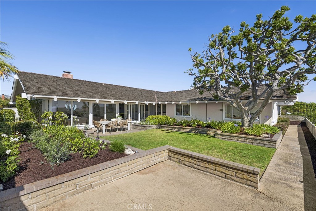 2601 Lighthouse