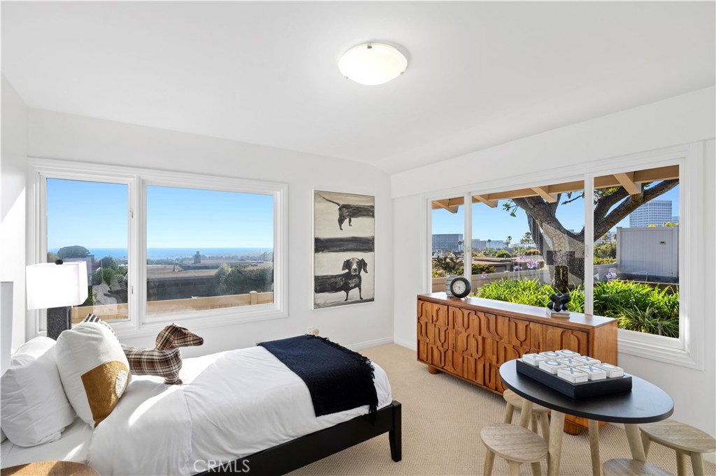 2601 Lighthouse