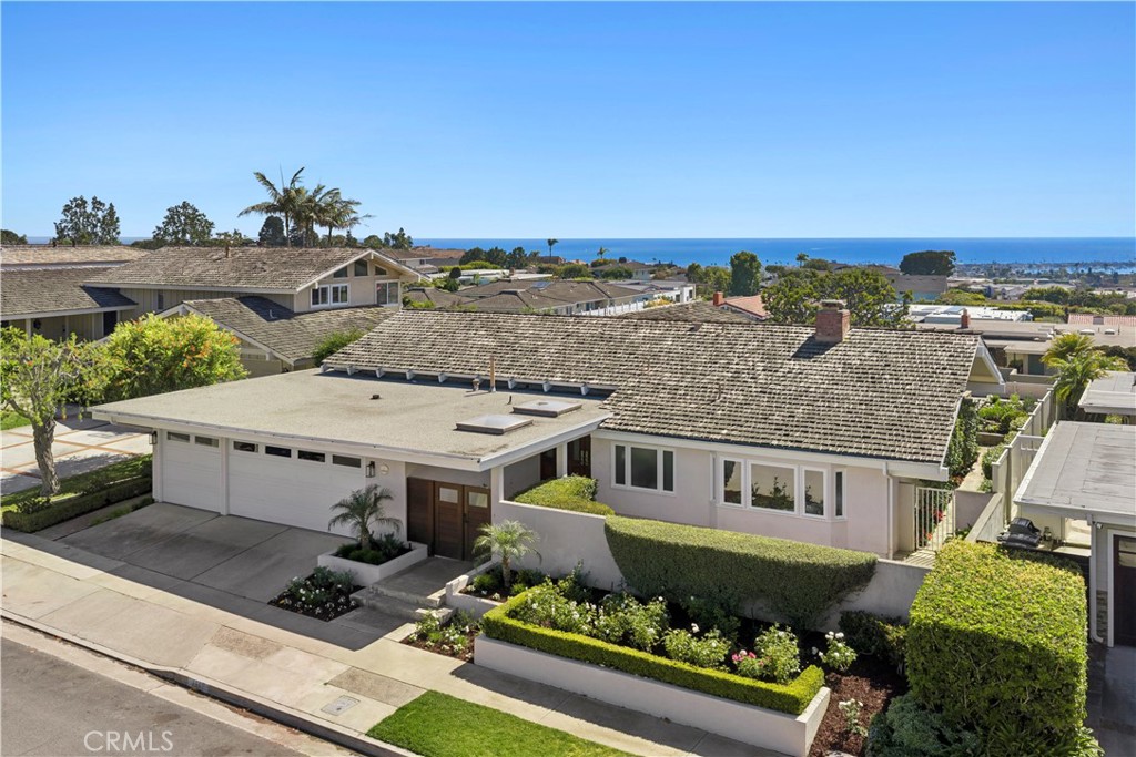 2601 Lighthouse