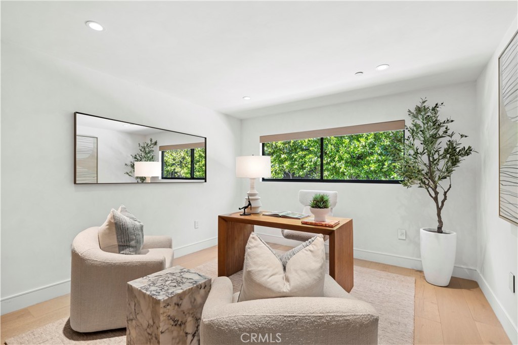 1120 White Sails Way
