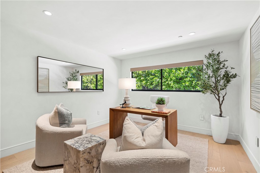 1120 White Sails Way