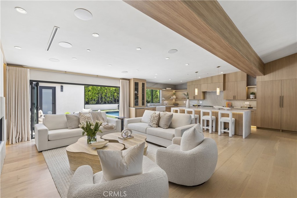 1120 White Sails Way