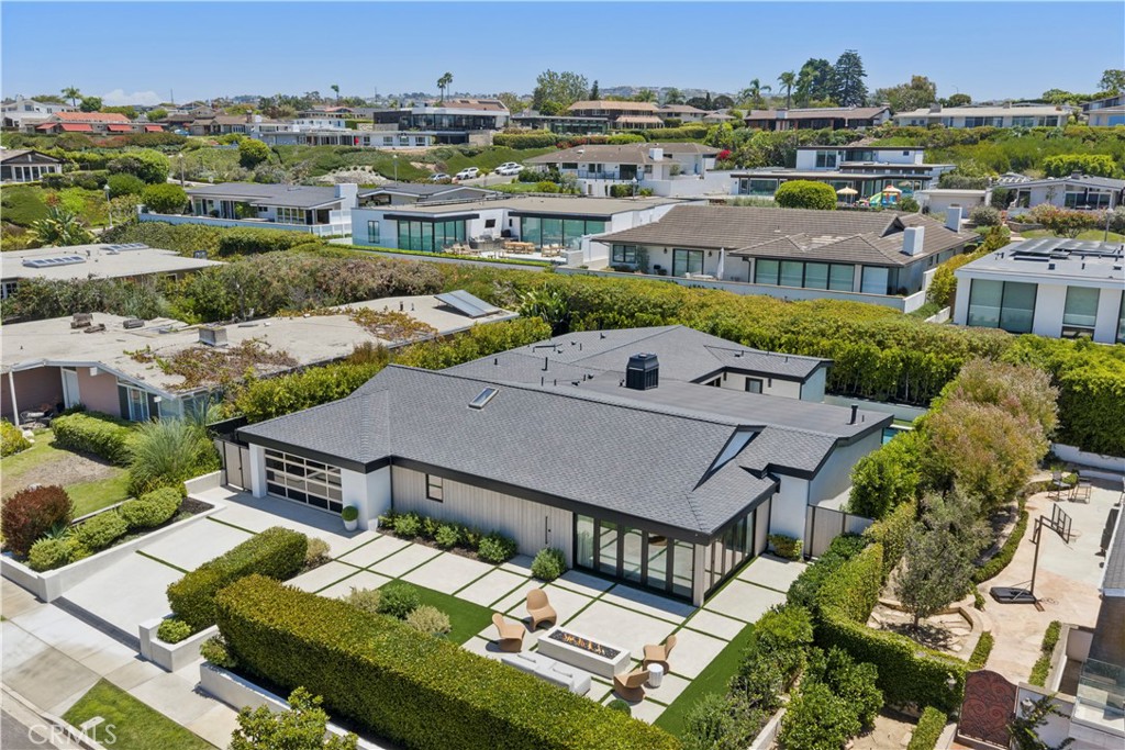 1120 White Sails Way