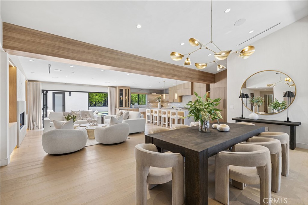 1120 White Sails Way