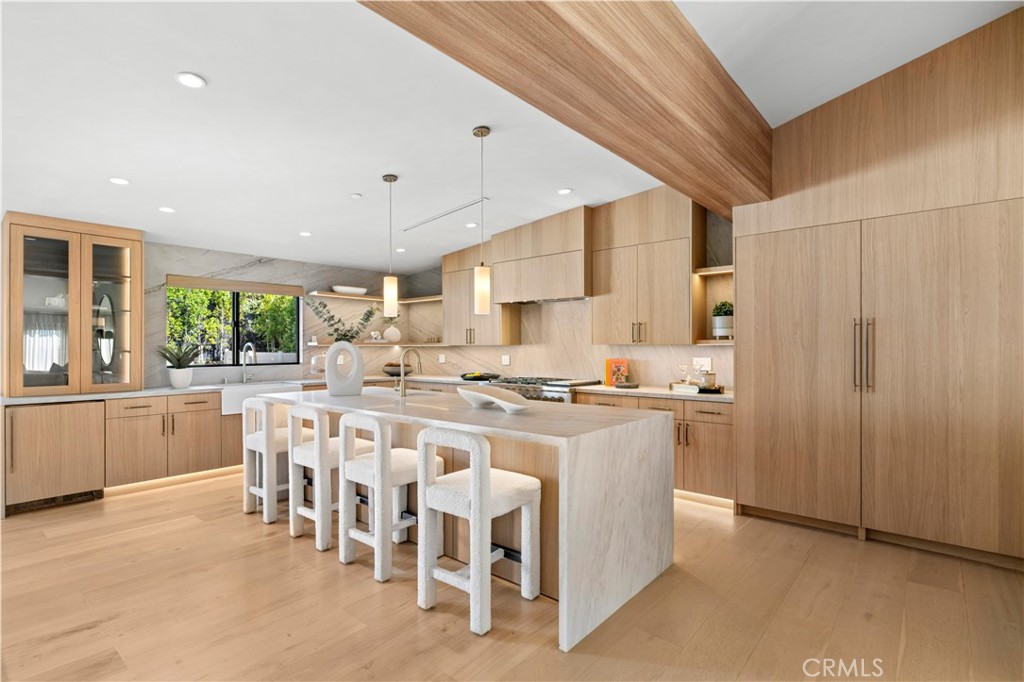 1120 White Sails Way