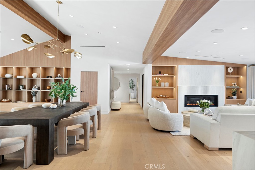 1120 White Sails Way