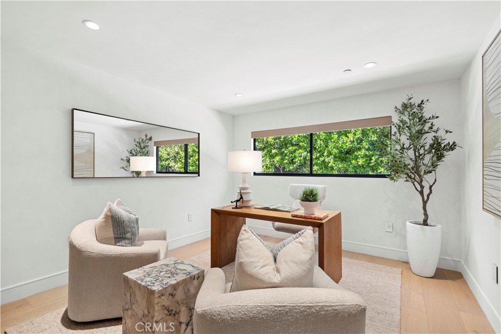 1120 White Sails Way