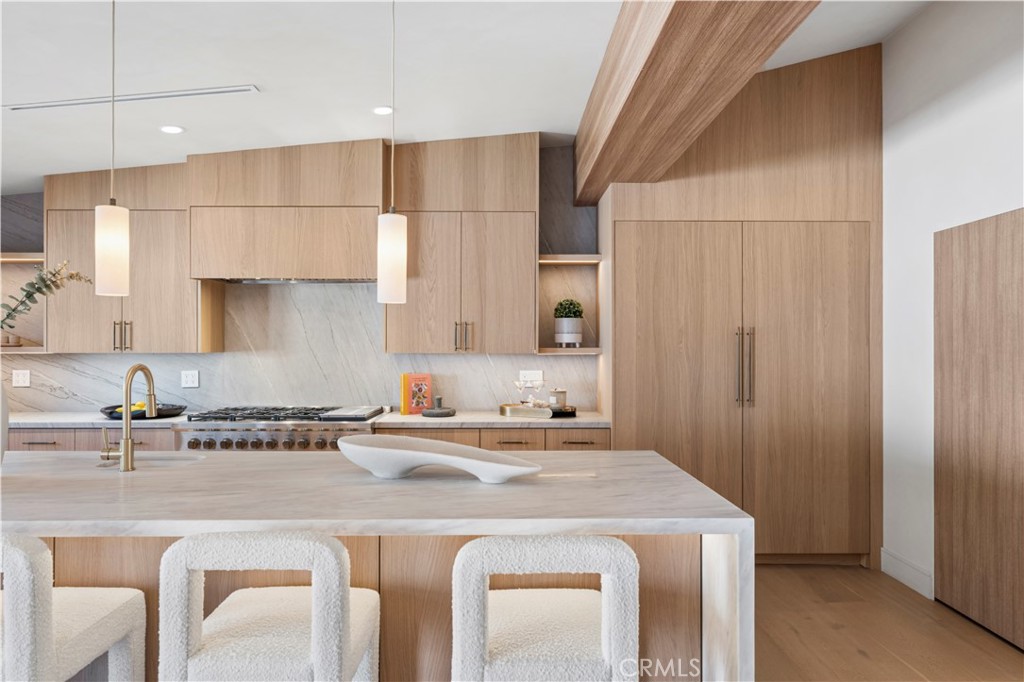 1120 White Sails Way