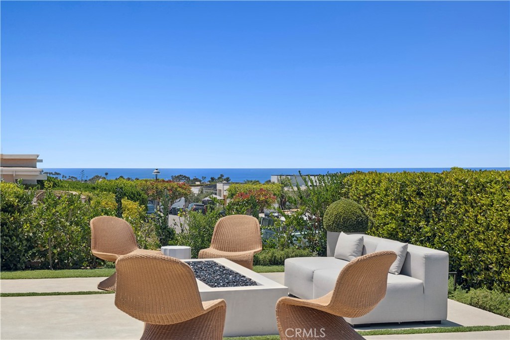 1120 White Sails Way