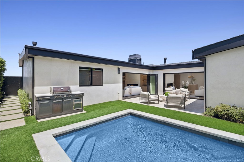 1120 White Sails Way