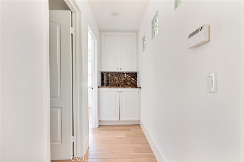 1 Savona Court