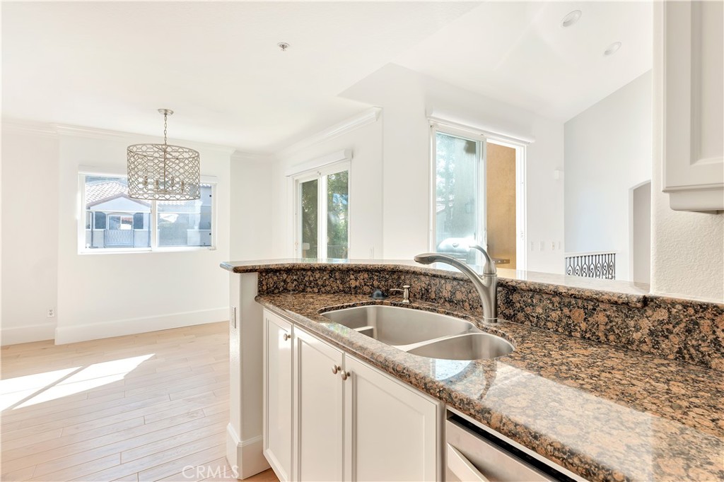 1 Savona Court