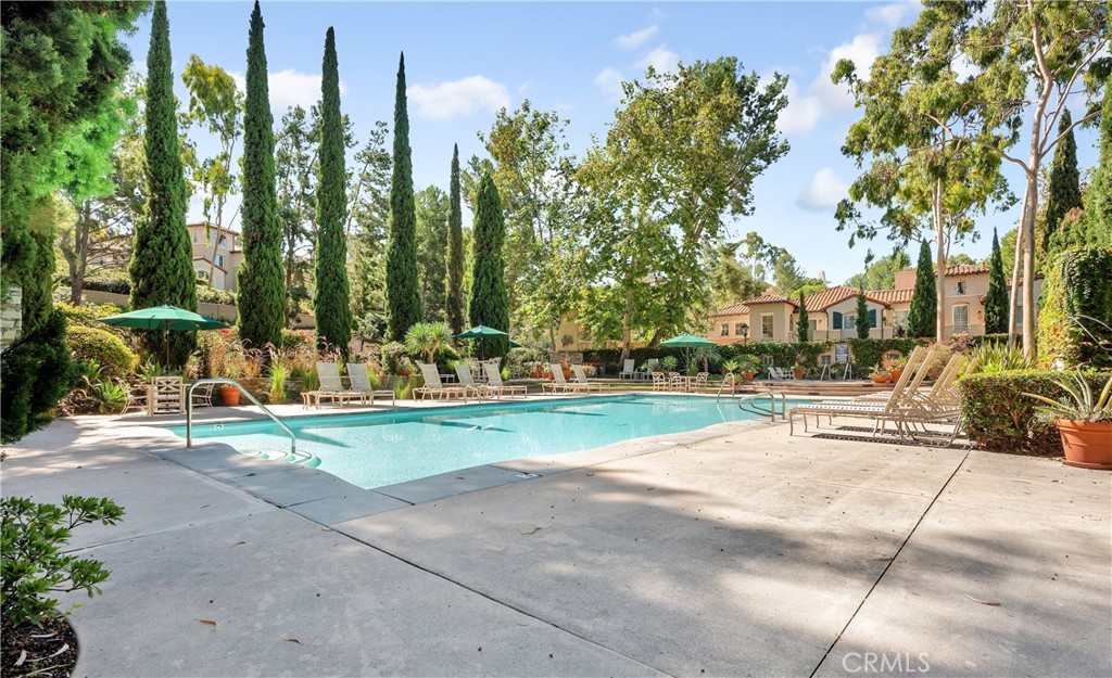 1 Savona Court