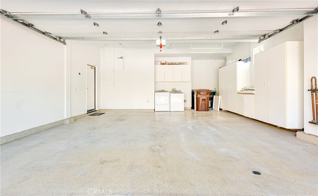 1 Savona Court