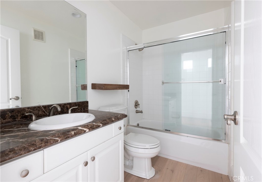 1 Savona Court